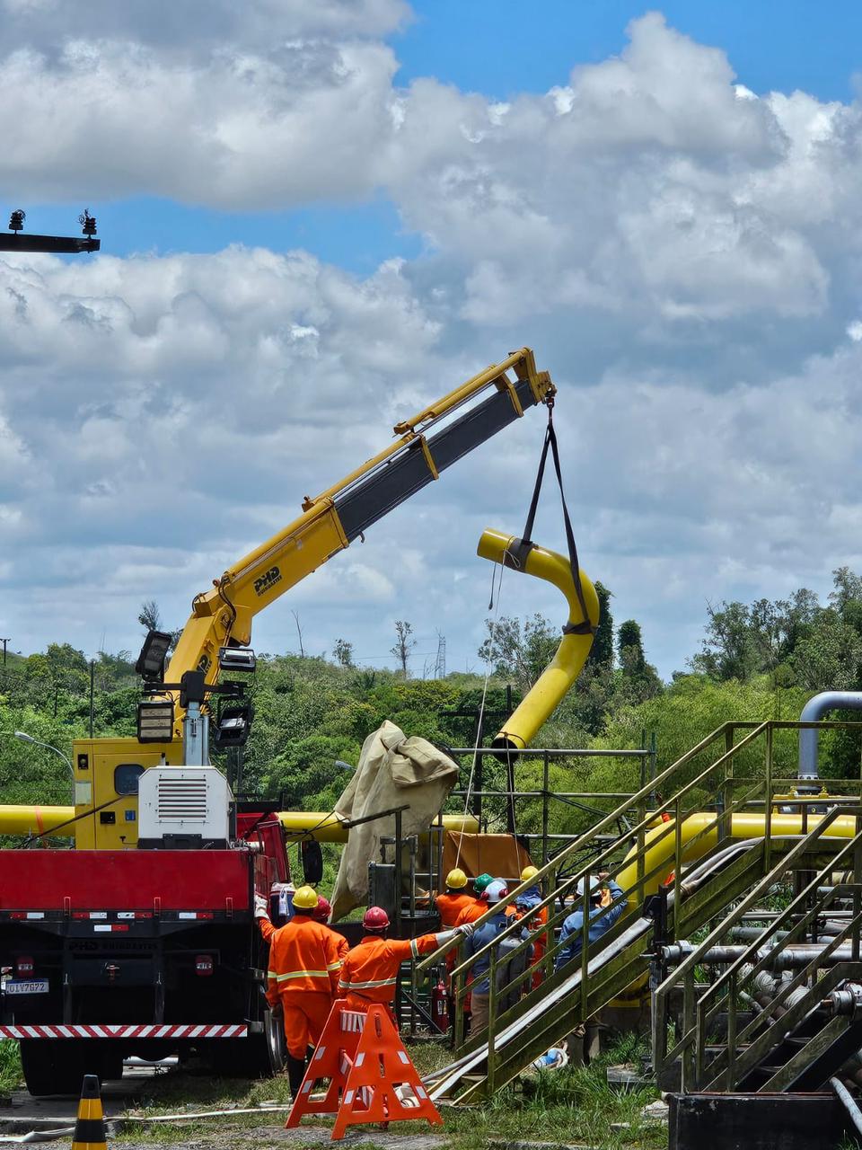 Gasoduto — Refinaria de Mataripe (Camaçari, BA)